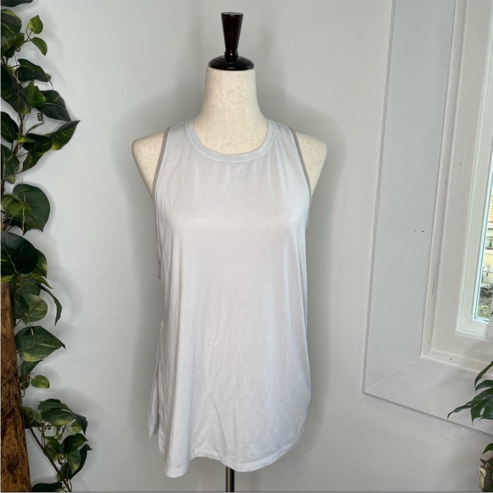 Athleta Essence Side Slit Tank top with mesh trim size L racer Back white